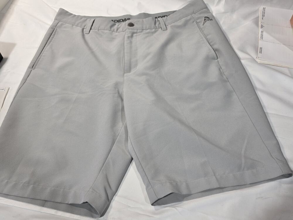 Adidas Men’s Size 36 Light Gray Golf Shorts Stretch Performance Chino 10.5" B3